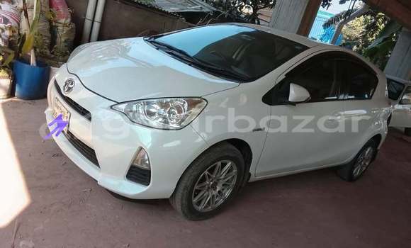 কেনা ব্যবহৃত Toyota Aqua White গাড়ী মধ্যে ঢাকা মধ্যে Dhaka কেনা ব্যবহৃত Toyota Aqua White গাড়ী মধ্যে ঢাকা মধ্যে Dhaka