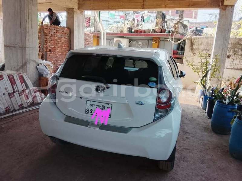 Big with watermark toyota aqua dhaka dhaka 74971