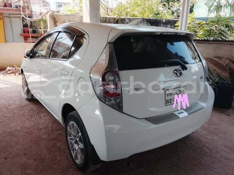 Big with watermark toyota aqua dhaka dhaka 74971