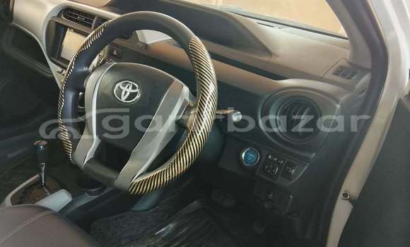 কেনা ব্যবহৃত Toyota Aqua White গাড়ী মধ্যে ঢাকা মধ্যে Dhaka কেনা ব্যবহৃত Toyota Aqua White গাড়ী মধ্যে ঢাকা মধ্যে Dhaka