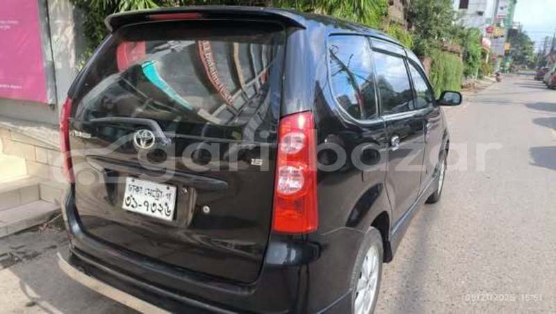 Big with watermark toyota avenza dhaka dhaka 74972