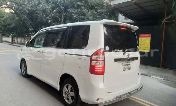 কেনা ব্যবহৃত Toyota X Noah White গাড়ী মধ্যে ঢাকা মধ্যে Dhaka কেনা ব্যবহৃত Toyota X Noah White গাড়ী মধ্যে ঢাকা মধ্যে Dhaka