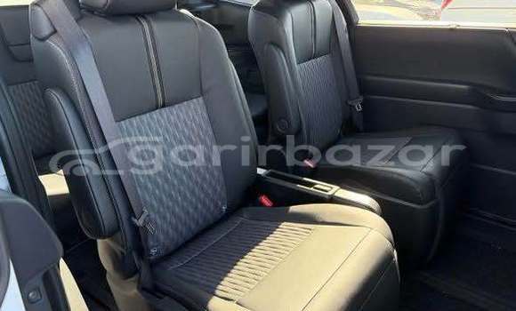 কিনুন ব্যবহৃত Toyota গাড়ী কিনুন ব্যবহৃত Toyota গাড়ী