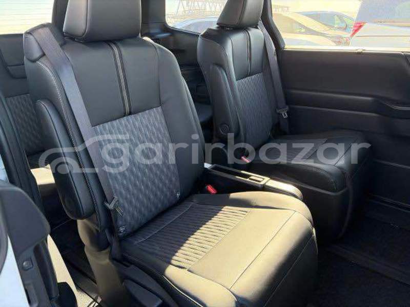 Big with watermark toyota noah dhaka dhaka 74981