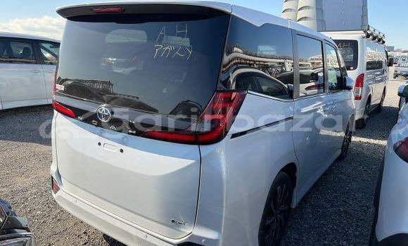 কিনুন ব্যবহৃত Toyota গাড়ী কিনুন ব্যবহৃত Toyota গাড়ী