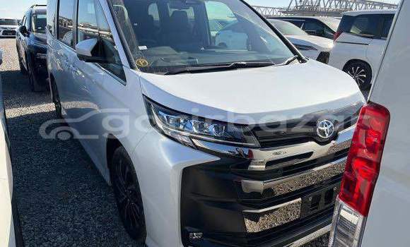 Buy Used 2025 Toyota Noah in Dhaka, Dhaka Buy Used 2025 Toyota Noah in Dhaka, Dhaka