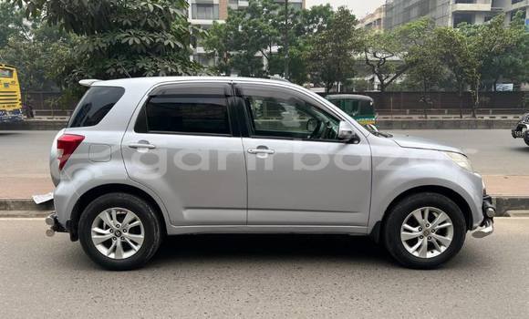 Buy Used 2006 Toyota Rush in Dhaka, Dhaka Buy Used 2006 Toyota Rush in Dhaka, Dhaka