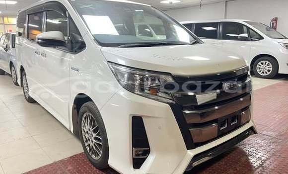 Buy Used 2020 Toyota Noah in Dhaka, Dhaka Buy Used 2020 Toyota Noah in Dhaka, Dhaka