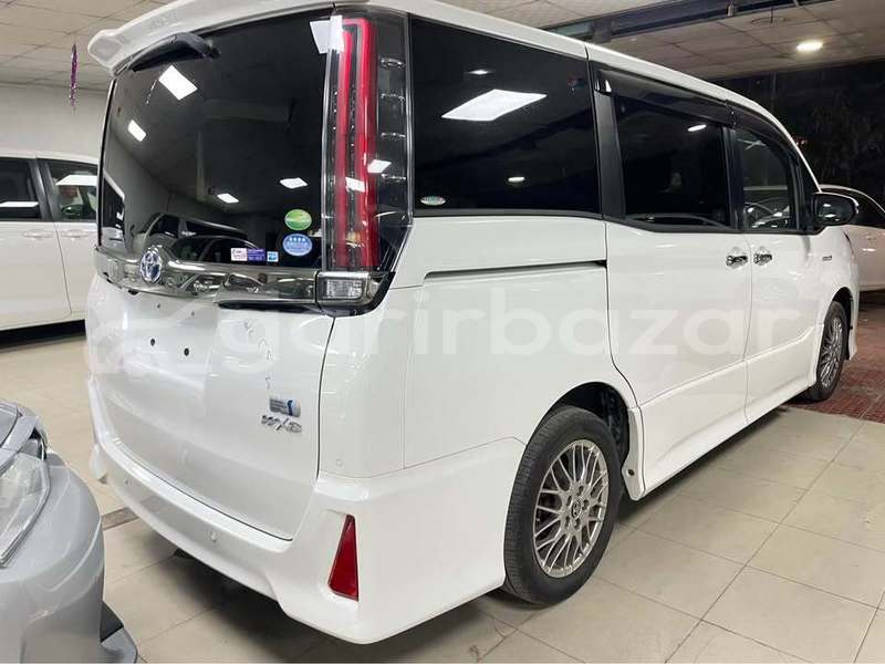Big with watermark toyota noah dhaka dhaka 74994