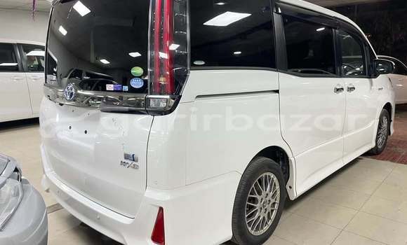 Buy Used 2020 Toyota Noah in Dhaka, Dhaka Buy Used 2020 Toyota Noah in Dhaka, Dhaka