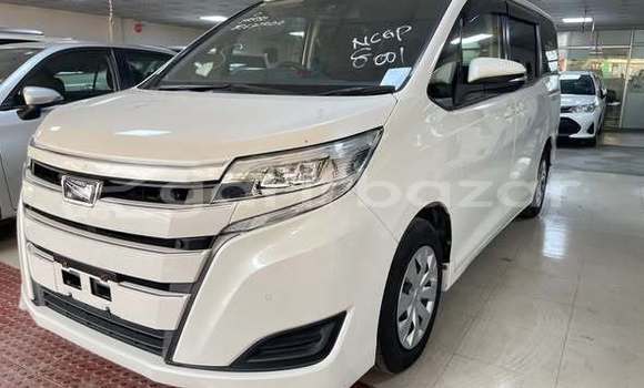 Buy Used 2020 Toyota Noah in Dhaka, Dhaka Buy Used 2020 Toyota Noah in Dhaka, Dhaka