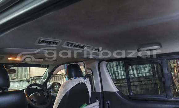 Buy Used 2018 Toyota Hiace in Dhaka, Dhaka Buy Used 2018 Toyota Hiace in Dhaka, Dhaka