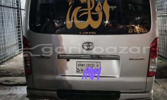 Buy Used 2018 Toyota Hiace in Dhaka, Dhaka Buy Used 2018 Toyota Hiace in Dhaka, Dhaka