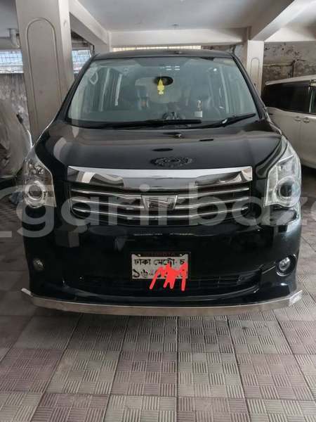 Big with watermark toyota x noah dhaka dhaka 75017