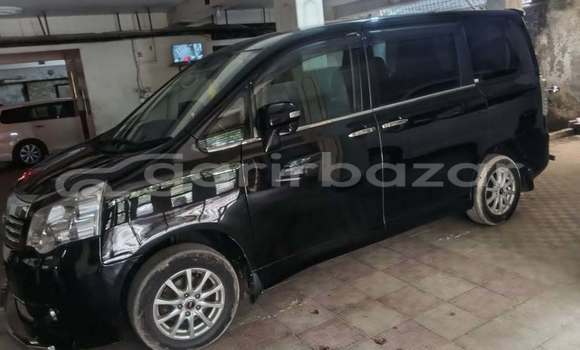 Buy Used 2010 Toyota X Noah in Dhaka, Dhaka Buy Used 2010 Toyota X Noah in Dhaka, Dhaka