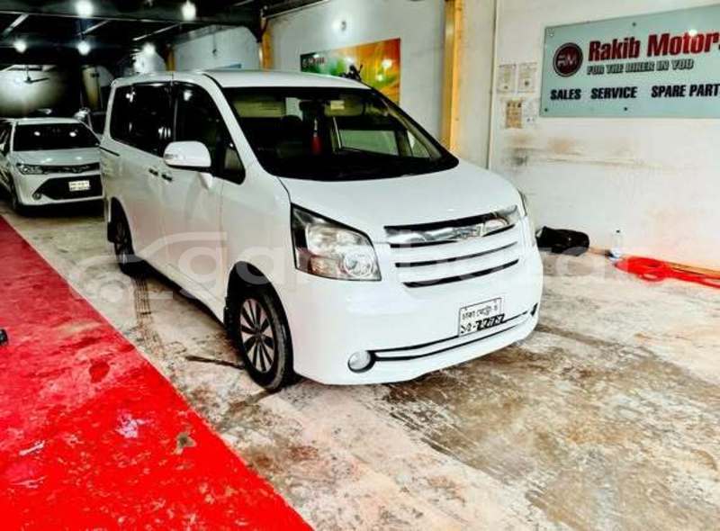 Big with watermark toyota noah dhaka dhaka 75019