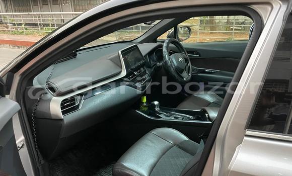 কেনা ব্যবহৃত Toyota C-hr g-led package 2017 Grey গাড়ী মধ্যে ঢাকা মধ্যে Dhaka কেনা ব্যবহৃত Toyota C-hr g-led package 2017 Grey গাড়ী মধ্যে ঢাকা মধ্যে Dhaka