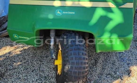 কিনুন ব্যবহৃত Caterpillar ট্রাক কিনুন ব্যবহৃত Caterpillar ট্রাক