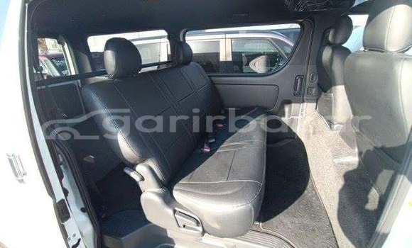 কেনা আমদানি Toyota Hiace s-gl dark prime2 kit 2020 White গাড়ী মধ্যে চট্টগ্রাম মধ্যে Chattagam কেনা আমদানি Toyota Hiace s-gl dark prime2 kit 2020 White গাড়ী মধ্যে চট্টগ্রাম মধ্যে Chattagam