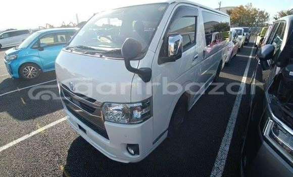 কেনা আমদানি Toyota Hiace s-gl dark prime2 kit 2020 White গাড়ী মধ্যে চট্টগ্রাম মধ্যে Chattagam কেনা আমদানি Toyota Hiace s-gl dark prime2 kit 2020 White গাড়ী মধ্যে চট্টগ্রাম মধ্যে Chattagam