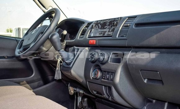 Buy Import 2019 Toyota Hiace in Import - Dubai, Bandarban Buy Import 2019 Toyota Hiace in Import - Dubai, Bandarban