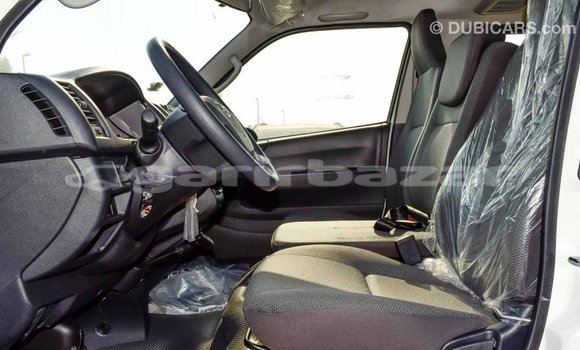 Buy Import 2019 Toyota Hiace in Import - Dubai, Bandarban Buy Import 2019 Toyota Hiace in Import - Dubai, Bandarban