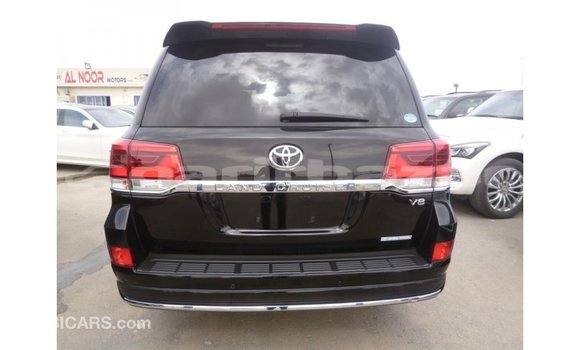 Buy Import 2016 Toyota Land Cruiser in Import - Dubai, Bandarban Buy Import 2016 Toyota Land Cruiser in Import - Dubai, Bandarban