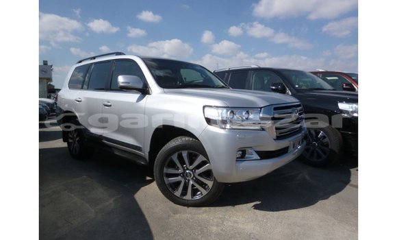 Buy Import 2017 Toyota Land Cruiser in Import - Dubai, Bandarban Buy Import 2017 Toyota Land Cruiser in Import - Dubai, Bandarban