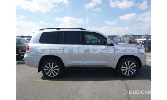 Buy Import 2017 Toyota Land Cruiser in Import - Dubai, Bandarban Buy Import 2017 Toyota Land Cruiser in Import - Dubai, Bandarban