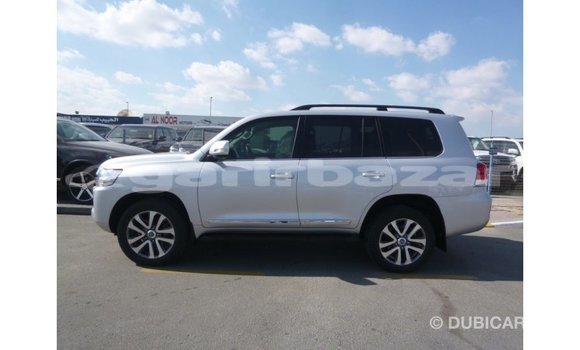 Buy Import 2017 Toyota Land Cruiser in Import - Dubai, Bandarban Buy Import 2017 Toyota Land Cruiser in Import - Dubai, Bandarban