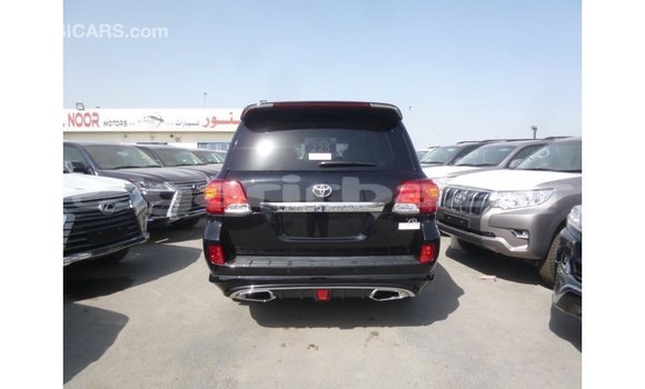 Buy Import 2015 Toyota Land Cruiser in Import - Dubai, Bandarban Buy Import 2015 Toyota Land Cruiser in Import - Dubai, Bandarban
