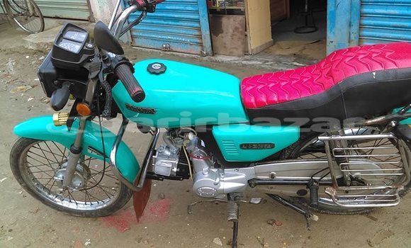 Buy Used 2004 Honda XR 125 in Dhaka, Dhaka
