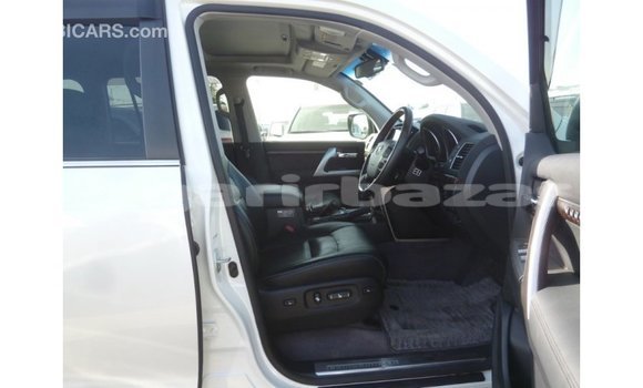 Buy Import 2013 Toyota Land Cruiser in Import - Dubai, Bandarban Buy Import 2013 Toyota Land Cruiser in Import - Dubai, Bandarban
