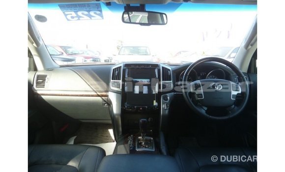Buy Import 2013 Toyota Land Cruiser in Import - Dubai, Bandarban Buy Import 2013 Toyota Land Cruiser in Import - Dubai, Bandarban