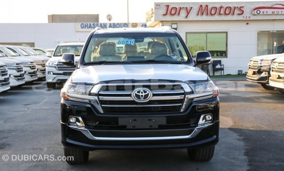 Buy Import 2019 Toyota Land Cruiser in Import - Dubai, Bandarban Buy Import 2019 Toyota Land Cruiser in Import - Dubai, Bandarban