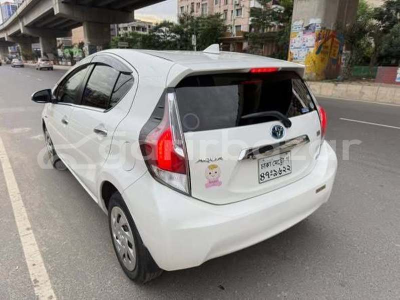 Big with watermark toyota aqua dhaka dhaka 80056