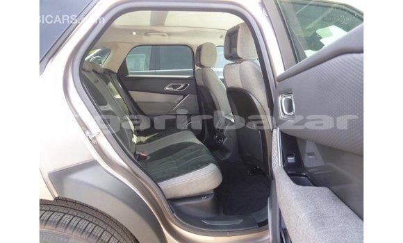Buy Import 2018 Mercedes-Benz Range Rover in Import - Dubai, Bandarban Buy Import 2018 Mercedes-Benz Range Rover in Import - Dubai, Bandarban