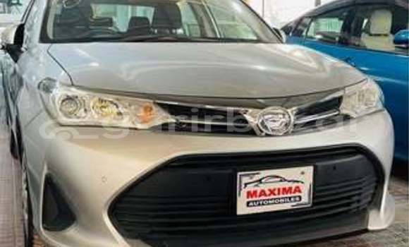 কিনুন ব্যবহৃত Toyota গাড়ী কিনুন ব্যবহৃত Toyota গাড়ী