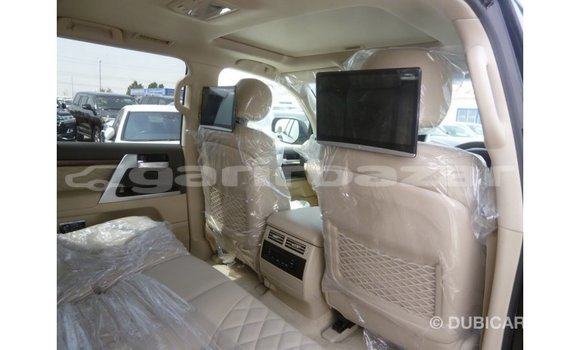 Buy Import 2019 Toyota Land Cruiser in Import - Dubai, Bandarban Buy Import 2019 Toyota Land Cruiser in Import - Dubai, Bandarban