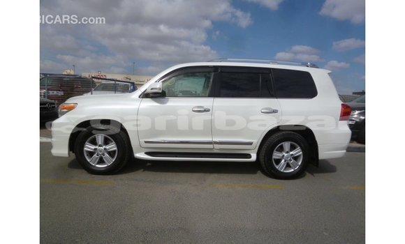 Buy Import 2013 Toyota Land Cruiser in Import - Dubai, Bandarban Buy Import 2013 Toyota Land Cruiser in Import - Dubai, Bandarban