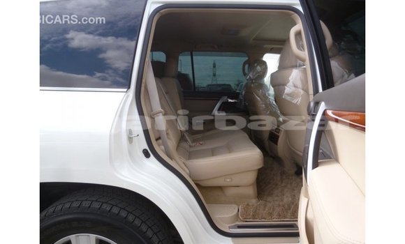 Buy Import 2013 Toyota Land Cruiser in Import - Dubai, Bandarban Buy Import 2013 Toyota Land Cruiser in Import - Dubai, Bandarban