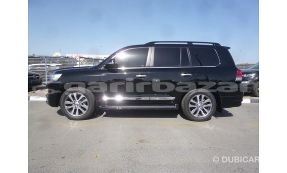 Buy Import 2017 Toyota Land Cruiser in Import - Dubai, Bandarban Buy Import 2017 Toyota Land Cruiser in Import - Dubai, Bandarban