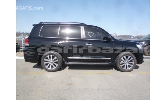 Buy Import 2017 Toyota Land Cruiser in Import - Dubai, Bandarban Buy Import 2017 Toyota Land Cruiser in Import - Dubai, Bandarban