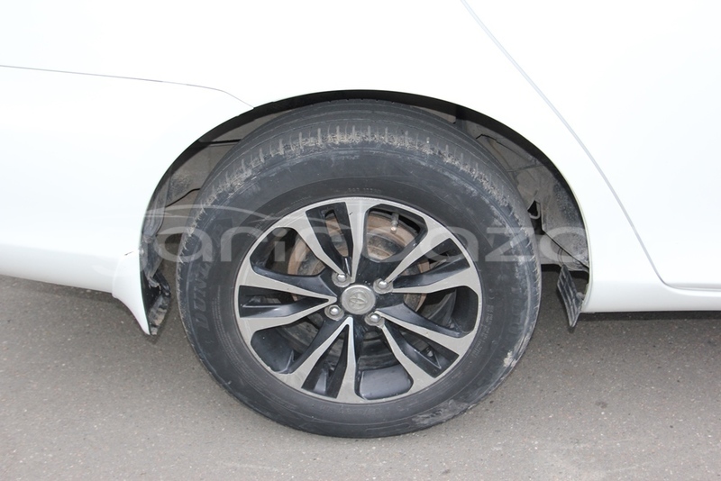 Big with watermark toyota axio dhaka dhaka 10186