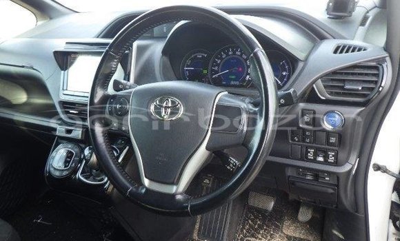 কেনা ব্যবহৃত Toyota Voxy White গাড়ী মধ্যে ঢাকা মধ্যে Dhaka কেনা ব্যবহৃত Toyota Voxy White গাড়ী মধ্যে ঢাকা মধ্যে Dhaka