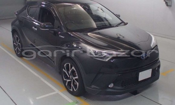 Buy Used 2018 Toyota CH-R in Dhaka, Dhaka Buy Used 2018 Toyota CH-R in Dhaka, Dhaka