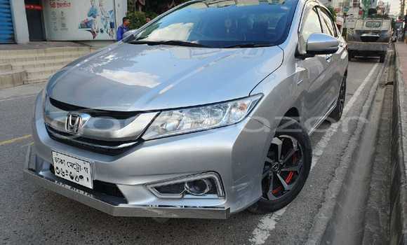 কেনা ব্যবহৃত Honda Grace Silver গাড়ী মধ্যে ঢাকা মধ্যে Dhaka কেনা ব্যবহৃত Honda Grace Silver গাড়ী মধ্যে ঢাকা মধ্যে Dhaka