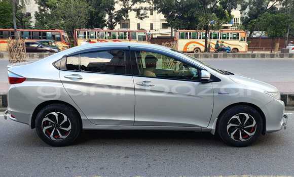 কেনা ব্যবহৃত Honda Grace Silver গাড়ী মধ্যে ঢাকা মধ্যে Dhaka কেনা ব্যবহৃত Honda Grace Silver গাড়ী মধ্যে ঢাকা মধ্যে Dhaka