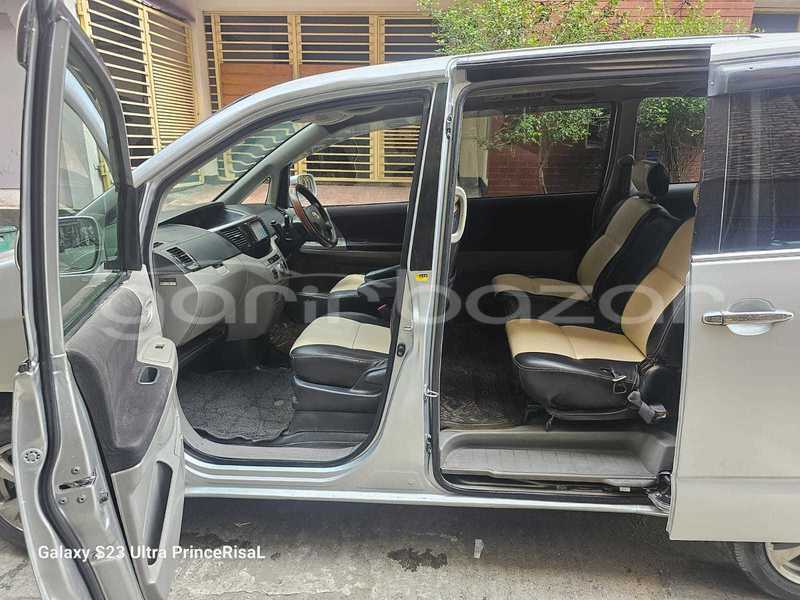 Big with watermark toyota noah dhaka dhaka 10260