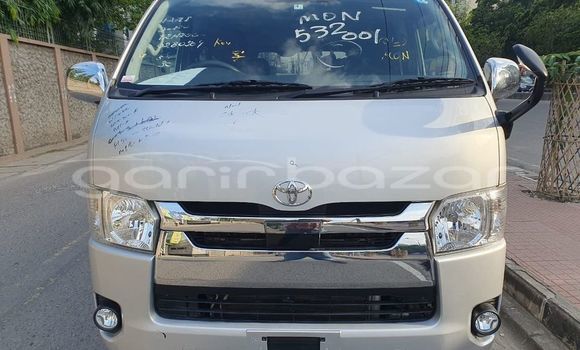 কেনা ব্যবহৃত Toyota Hiace Beige গাড়ী মধ্যে ঢাকা মধ্যে Dhaka কেনা ব্যবহৃত Toyota Hiace Beige গাড়ী মধ্যে ঢাকা মধ্যে Dhaka